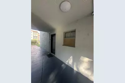 2800  Somerset Dr, Unit #J107, Lauderdale Lakes, FL 33311 - Photo 3