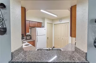 2405 NW 33rd St, Oakland Park, FL 33309 - Photo 5