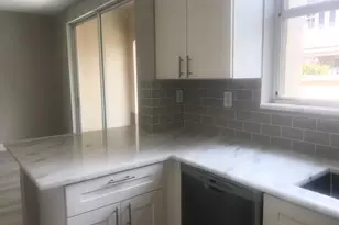 230 Riverwalk Cir, Sunrise, FL 33326 - Photo 11