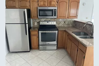 8580 SW 23rd Place, Davie, FL 33324 - Photo 5