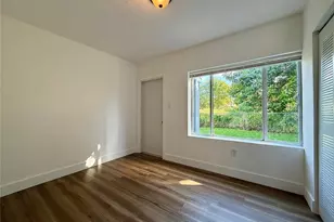 614 NE 3rd St, Hallandale Beach, FL 33009 - Photo 5