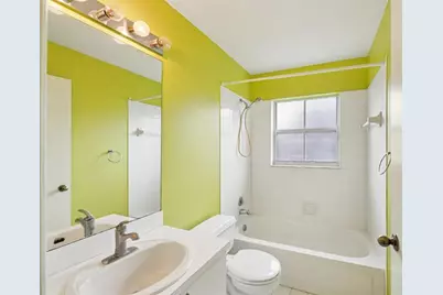 7330  Flores Way, Margate, FL 33063 - Photo 21