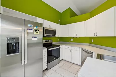 7330  Flores Way, Margate, FL 33063 - Photo 7