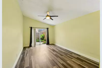 7330  Flores Way, Margate, FL 33063 - Photo 13