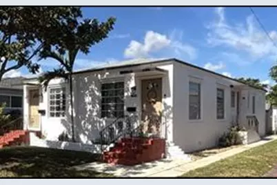 1921  Buchanan St, Hollywood, FL 33020 - Photo 7