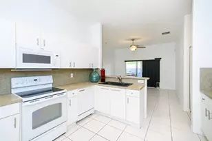 14186 SW 32nd St, Miramar, FL 33027 - Photo 9