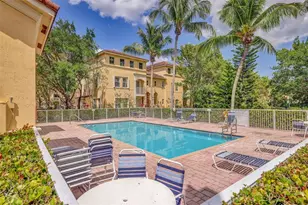 150 Jacaranda Country Club Dr, Plantation, FL 33324 - Photo 41