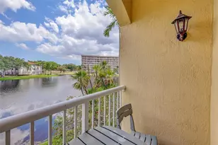 150 Jacaranda Country Club Dr, Plantation, FL 33324 - Photo 37