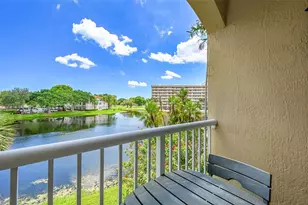 150 Jacaranda Country Club Dr, Plantation, FL 33324 - Photo 45