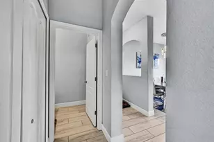 150 Jacaranda Country Club Dr, Plantation, FL 33324 - Photo 21