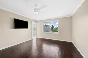 715 Tyler St, Hollywood, FL 33019 - Photo 17