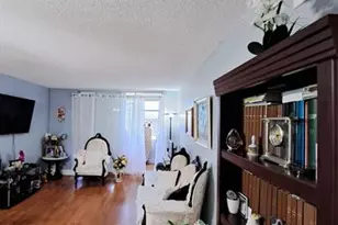 8841 Sunrise Lakes Blvd, Sunrise, FL 33322 - Photo 3