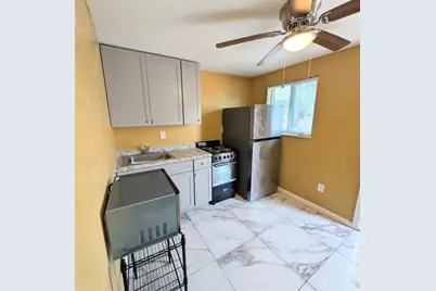 2534 NW 73rd Ave, Sunrise, FL 33313 - Photo 7