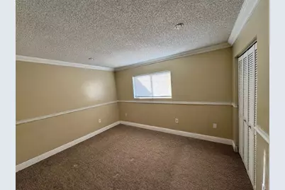 223 E Palm Cir E, Unit #223, Pembroke Pines, FL 33025 - Photo 19