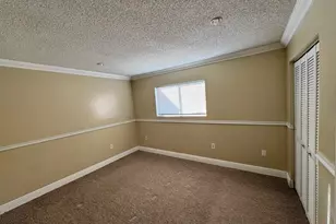 223 E Palm Cir E Unit, Pembroke Pines, FL 33025 - Photo 19