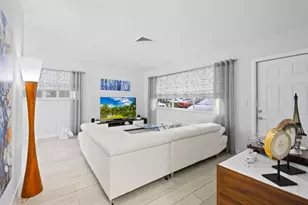 2439 Polk St, Hollywood, FL 33020 - Photo 3