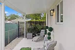 2439 Polk St, Hollywood, FL 33020 - Photo 13