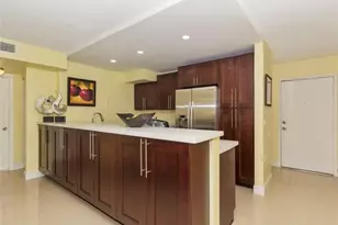 5276 NE 6th Ave, Oakland Park, FL 33334 - Photo 3