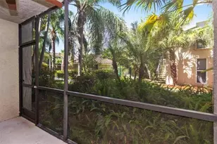 5276 NE 6th Ave, Oakland Park, FL 33334 - Photo 11