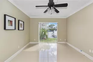 5276 NE 6th Ave, Oakland Park, FL 33334 - Photo 5