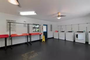 5276 NE 6th Ave, Oakland Park, FL 33334 - Photo 15