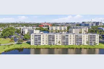 311 SE 3rd St, Unit #410, Dania Beach, FL 33004 - Photo 41