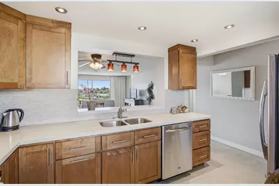 311 SE 3rd St, Unit #410, Dania Beach, FL 33004 - Photo 5