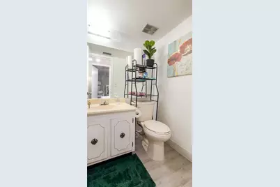 [Address not provided], North Miami, FL 33161 - Photo 9