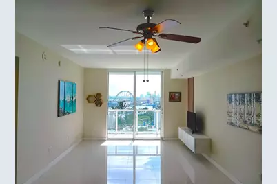 253 NE 2nd St, Unit #1103, Miami, FL 33132 - Photo 5