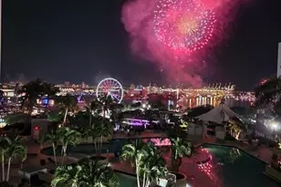 253 NE 2nd St, Miami, FL 33132 - Photo 3