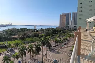 253 NE 2nd St, Miami, FL 33132 - Photo 31