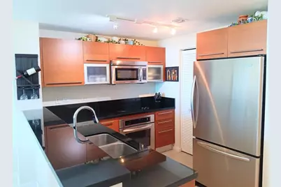 253 NE 2nd St, Unit #1103, Miami, FL 33132 - Photo 13