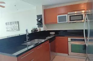 253 NE 2nd St, Miami, FL 33132 - Photo 11