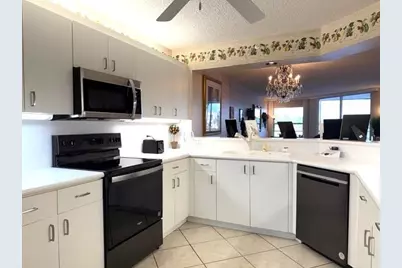 7748  Granville Dr, Unit #211, Fort Lauderdale, FL 33321 - Photo 5