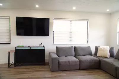 521 NW 20th Ave, Fort Lauderdale, FL 33311 - Photo 11