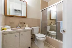 52 NE 204th St, Miami, FL 33179 - Photo 7