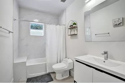 763 NW 41st St, Miami, FL 33127 - Photo 11