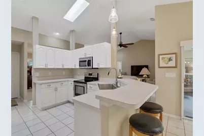 4425  12th Mnr SW, Vero Beach, FL 32968 - Photo 9