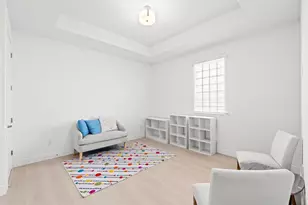 8870 NW 37th Dr, Coral Springs, FL 33065 - Photo 15