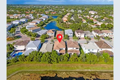 8870 NW 37th Dr, Coral Springs, FL 33065 - Photo 21