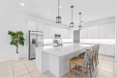 8870 NW 37th Dr, Coral Springs, FL 33065 - Photo 9