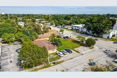25 NW 11th St, Fort Lauderdale, FL 33311 - Photo 1
