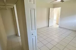 7421 Venetian St, Miramar, FL 33023 - Photo 11