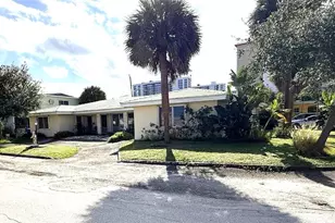 3202 NE 7th Pl, Pompano Beach, FL 33062 - Photo 7