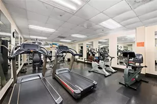 1715 Whitehall Dr, Davie, FL 33324 - Photo 15