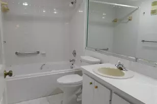 1715 Whitehall Dr, Davie, FL 33324 - Photo 9