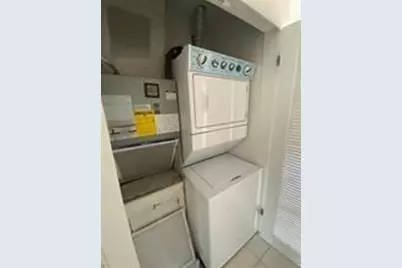 3421 NE 15th Ave, Unit #7, Oakland Park, FL 33334 - Photo 5