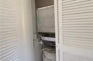 1281 NW 43rd Ave, Lauderhill, FL 33313 - Photo 9