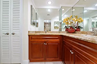 3970  Oaks Clubhouse Dr, Unit #203, Pompano Beach, FL 33069 - Photo 21