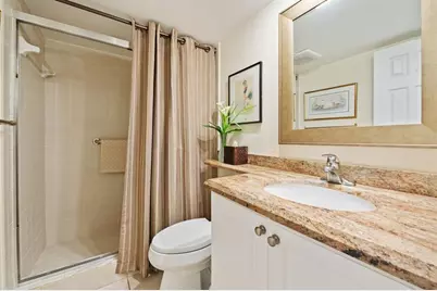 3970  Oaks Clubhouse Dr, Unit #203, Pompano Beach, FL 33069 - Photo 25
